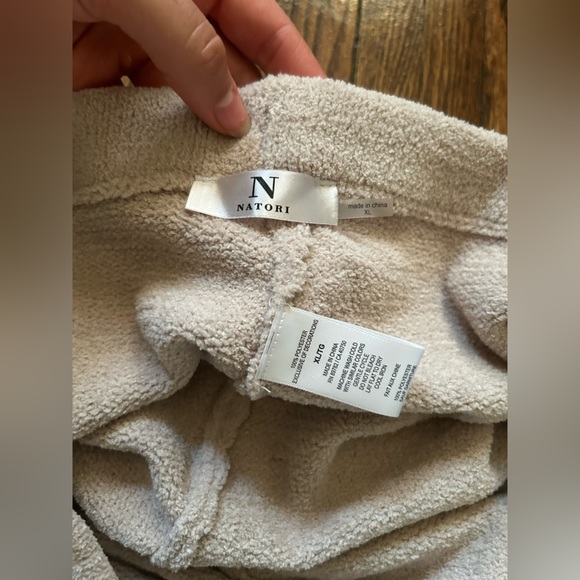 Natori Aura Solid Straight Leg Pant - Picture 8 of 14